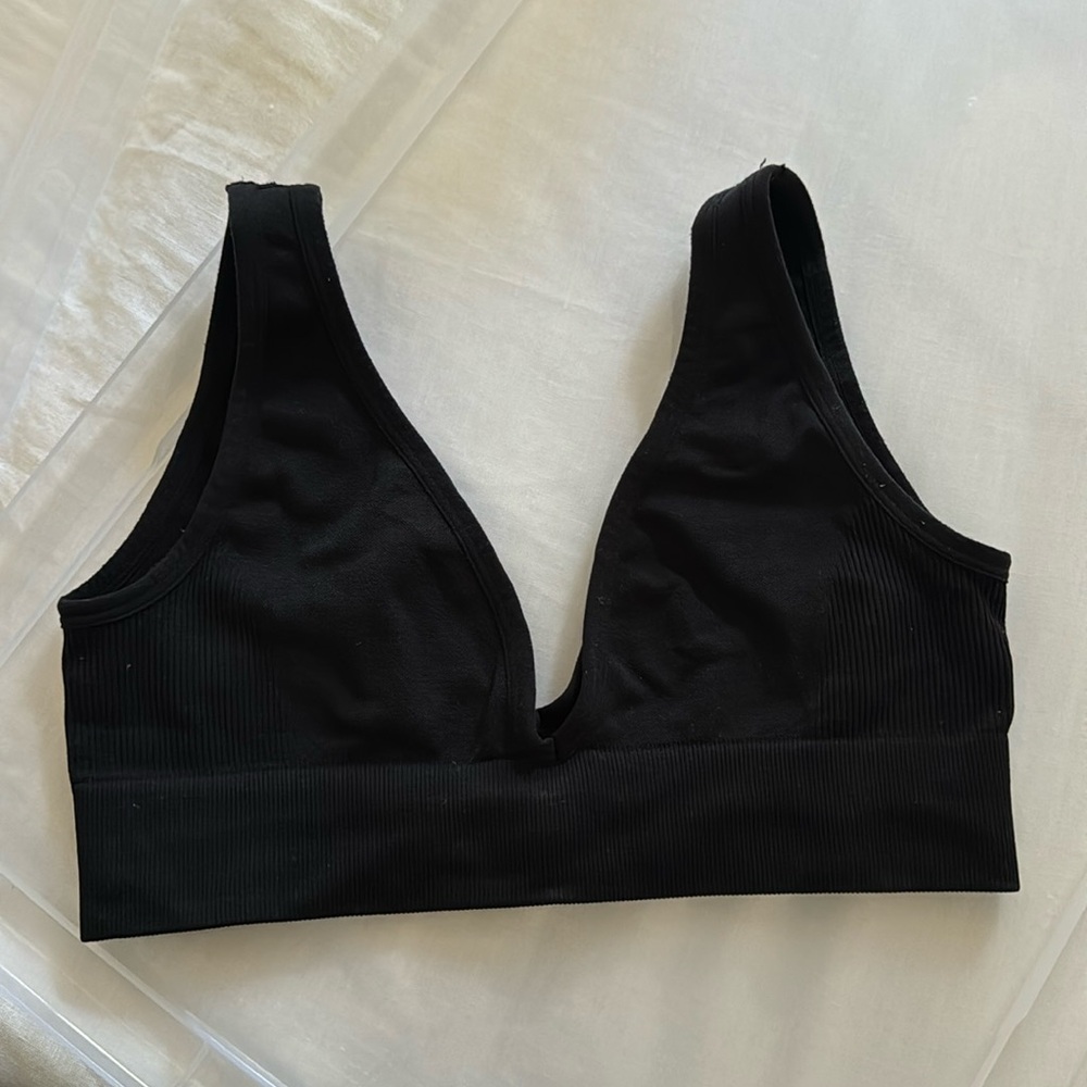Weworewhat Black Sports Bra